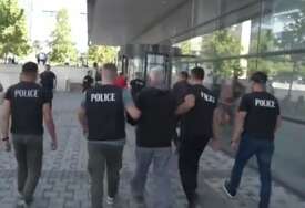 Terete se za ratni zločin: Trojici uhapšenih Srba na sjeveru KiM ODREĐEN PRITVOR (VIDEO)