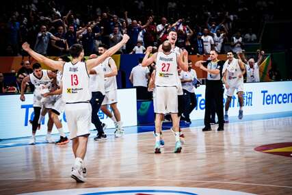 Košarkaši Srbije slave prolaz u finale SP