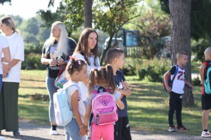 Besplatan produženi boravak za sve male osnovce u Srpskoj: Roditelji pokrenuli peticiju, dan D je u petak
