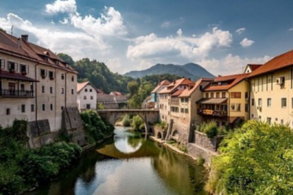 Jeste li čuli za mjesto Škofja Loka u Sloveniji: Nazivaju ga skrivenim draguljem i najljepšim u državi (FOTO)