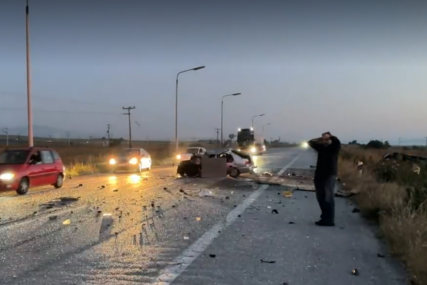 Očevidac jezive nesreće u Grčkoj "Dva tijela visila preko haube automobila, Srbi nisu mogli da izađu”