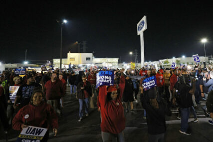 Radnici štrajkuju