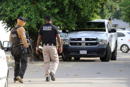 UŽAS U MEKSIKU Naoružani napadači iz zasjede ubili 13 policajaca