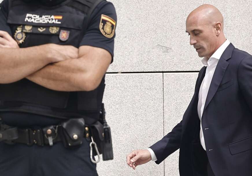 PRIJETI MU ZATVOR Fudbalerke svjedočile u istrazi protiv bivšeg predsjednika FS Španije