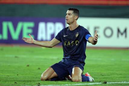 (VIDEO) KAKVA MAJSTORIJA Ronaldo golčinom iz slobodnjaka donio preokret za Al Nasr