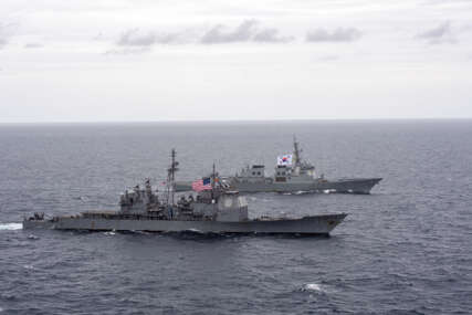 KLJUČA NA BLISKOM ISTOKU Američka ratna mornarica presrela projektile kod Jemena (FOTO)
