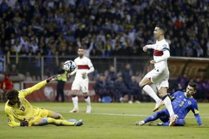 NEUNIŠTIV JE Ronaldo sa 2 gola iz Zenice prestigao Halanda i postao najbolji strijelac (FOTO)