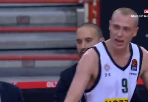 "J... ti mamu" Smailagić poludio na sudije nakon diskutabilne odluke (VIDEO)