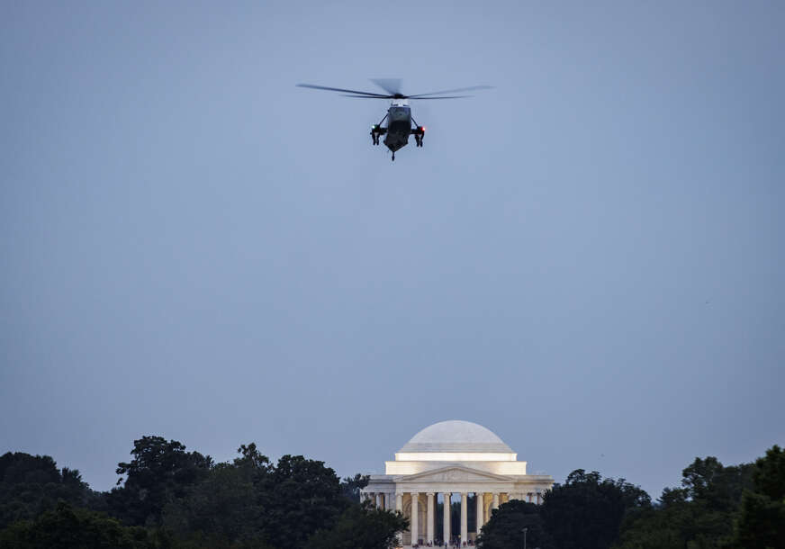 helikopter nad Bijelom kućom