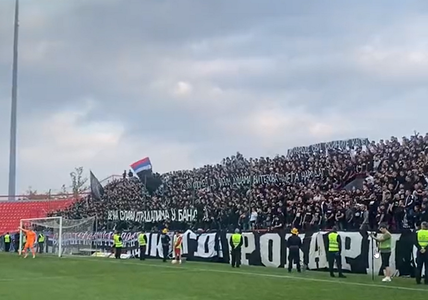 (VIDEO) Grobari došli na trening: Fudbaleri Partizana sa podrškom kreću na teško gostovanje Pazaru
