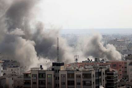 Nalazilo se 1.000 pacijenata i civila: Izraelske snage bombardovale glavnu kapiju bolnice u Gazi