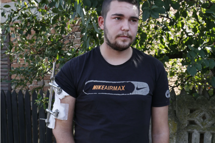 "Jedan metak mi je pocijepao crijeva, a drugi prošao pored kičme" Potresna ispovijest Jovana koji je preživio masakr u Mladenovcu, evo šta ga je spaslo (FOTO)