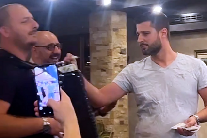 LETE PARE Marko Miljković organizovao intimno slavlje nakon porođaja Lune Đogani, ponosni tata ne prestaje da kiti harmoniku (VIDEO)