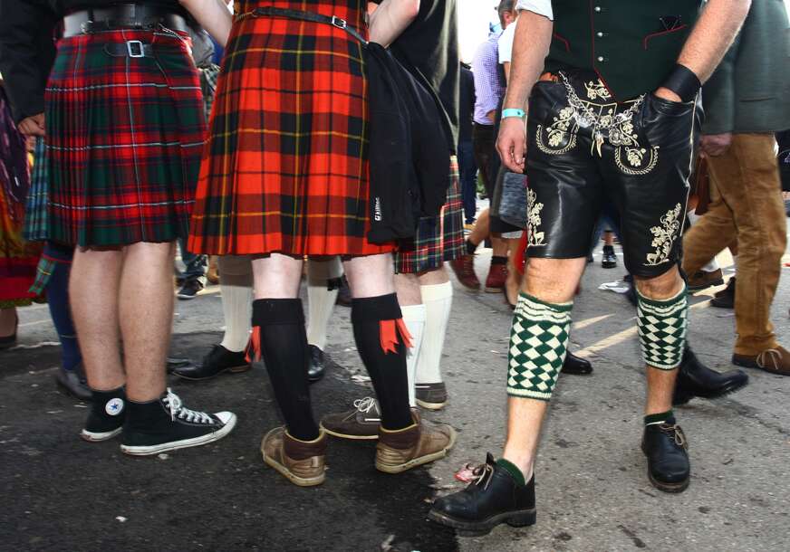tradicionalna škotska i njemačka odjeća