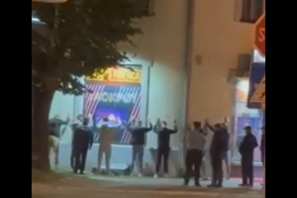 (VIDEO) PRETRESI U BANJALUČKOM NASELJU BORIK Policija nakon utakmice zaustavila sumnjivu grupu mladića