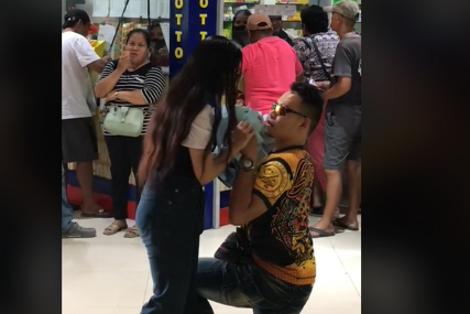 "Ne radite ovo u javnosti" Dečko zaprosio djevojku u centru grada, a zbog njene reakcije gori internet (VIDEO)
