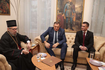 "Dodik je rado viđena ličnost i gost ovdje" Predsjednik Srpske se sastao sa episkopom budimskim Lukijanom (FOTO)