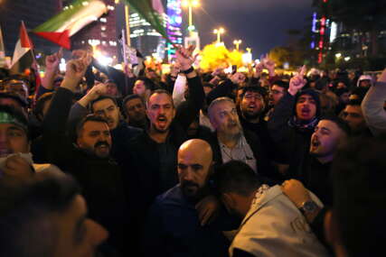 Protesti u Turskoj: Demonstranti u Istanbulu upali u izraelski konzulat (VIDEO)