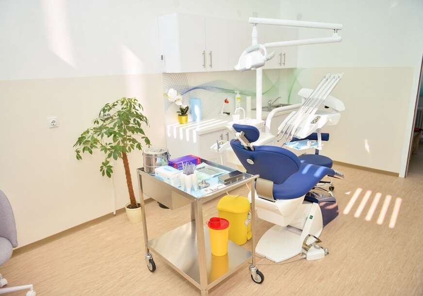 Na zadovoljstvo djece i roditelja: Otvorena stomatološka ambulanta u sklopu OŠ „Stanko Rakita“ u Vrbanji
