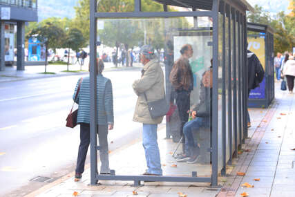 To im je NAJVEĆA NOĆNA MORA: Evropski narod koji ne voli da stojite pored njih na autobusnoj stanici