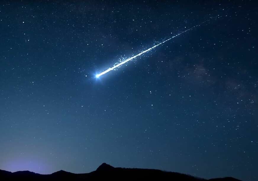 Kometa na nebu