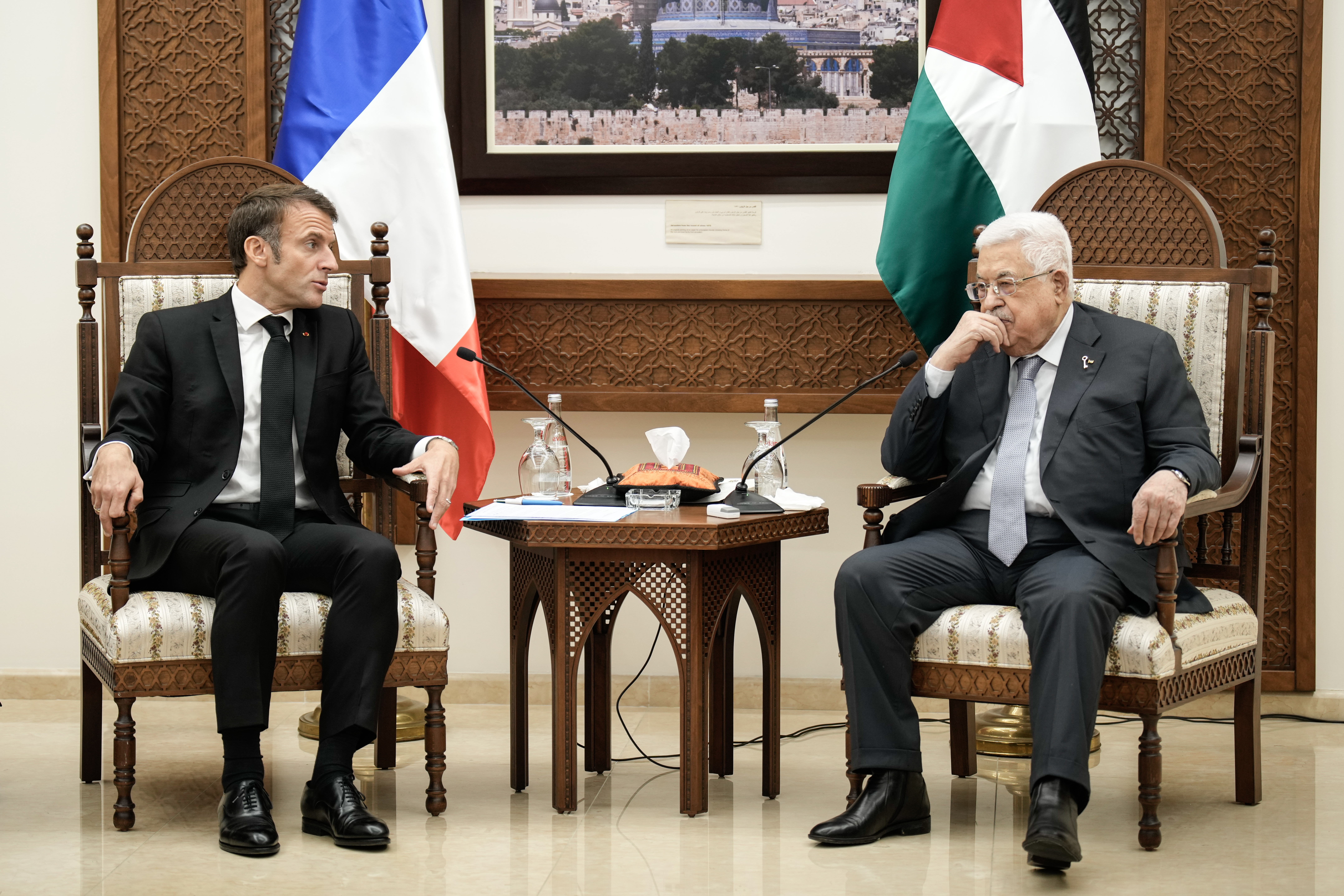 "Hamas ne predstavlja palestinski narod" Makron se sastao sa predsjednikom Mahmudom Abasom