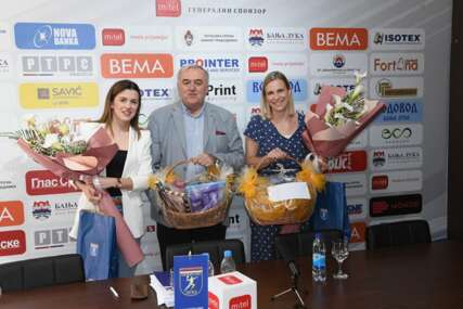 "Dali ste nam vjetar u leđa" Banjalučanke zahvalile Umičeviću nakon što ih je EHF delegirao za meč rukometaša