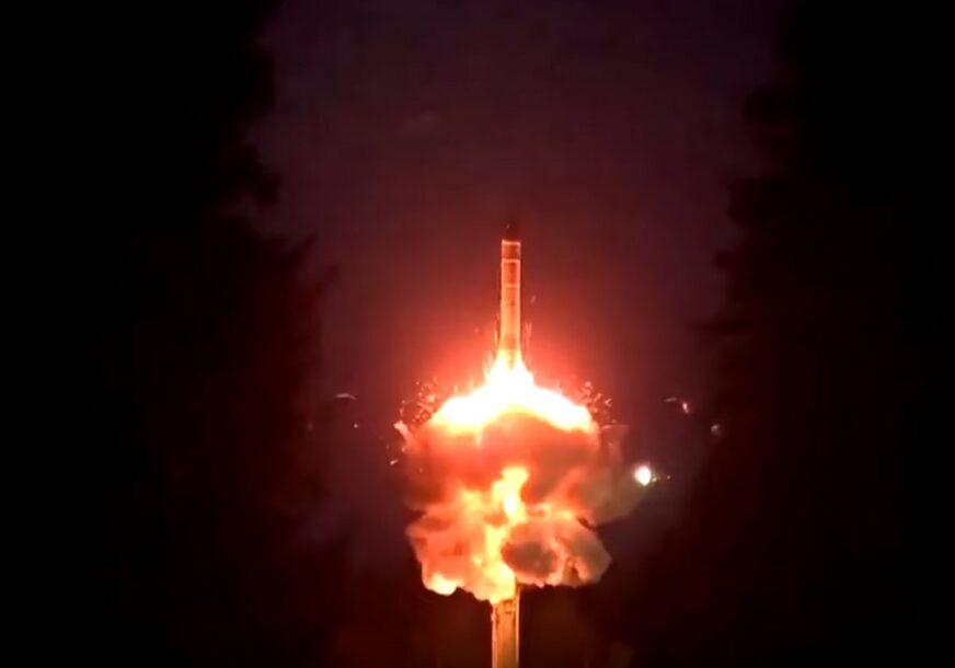 (VIDEO) “Spremamo se za masovni nuklearni udar” Zastrašujući snimak ruske vježbe tjera strah u kosti
