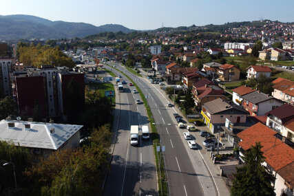 Vatrogasci su na terenu: Požar NA ZAPADNOM TRANZITU