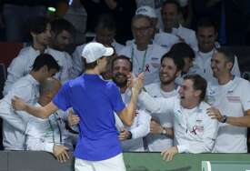 (VIDEO) ITALIJANI OSVOJILI DEJVIS KUP Siner ponovio odličnu partiju kao protiv Novaka i donio trofej svojoj zemlji