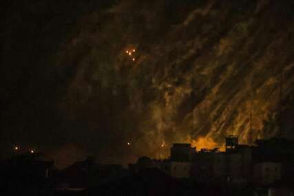 izrael bombarduje pojas gaze 