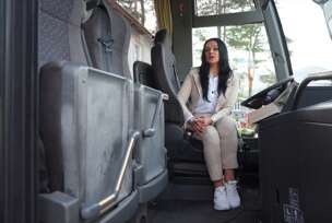majka troje djece za volanom autobusa