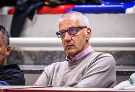 (FOTO) Aco Petrović pecnuo Karija Pešića "Ako preuzme Dubai, ostaje li pri ideji da se razmontira ABA liga?"
