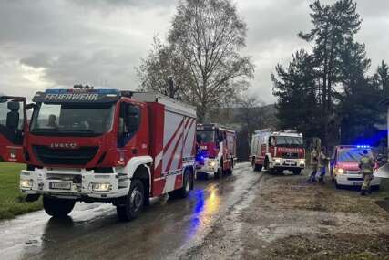 (FOTO) PRVE FOTOGRAFIJE STRAVIČNE NESREĆE U Austriji se srušio avion koji je letio iz Zagreba, policija i vatrogasci na terenu