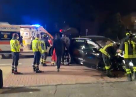 (VIDEO) ODBIO DA RADI ALKOTEST Baloteli slupao auto vrijedan 100.000 evra