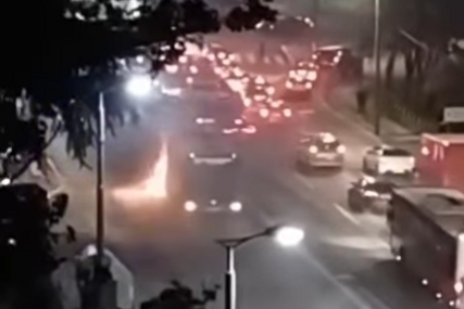zapalio se autobus u Beogradu