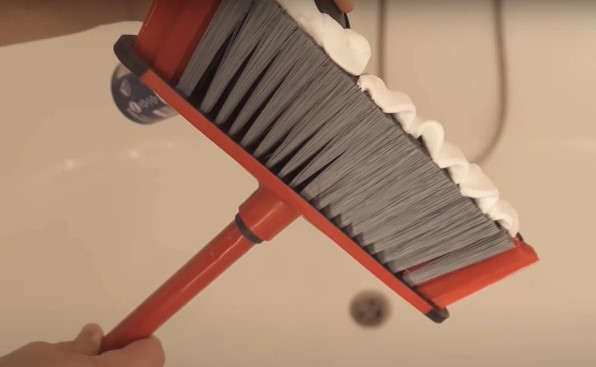 Trik za čišćenje uz pomoć pjene za brijanje