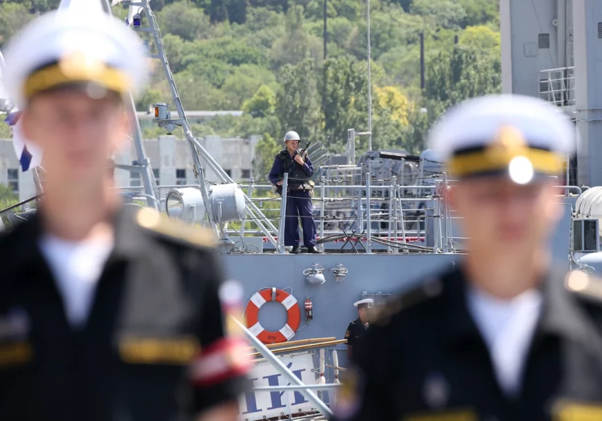 (VIDEO) Veliki napad na Rusiju: Komandant desantnog broda Crnomorske flote Denis Nikitin poginuo na Krimu, UBIO GA DRON KAMIKAZA