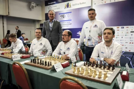 Obje selekcije Srbije kolo vode: Na startu Evropskog prvenstva u šahu razočarali Norvežani i Gruzijke