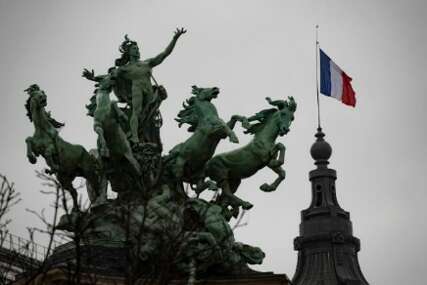(FOTO) UDAR NA FRANCUSKI INSTITUT Pariz traži objašnjenje od Izraela zbog napada