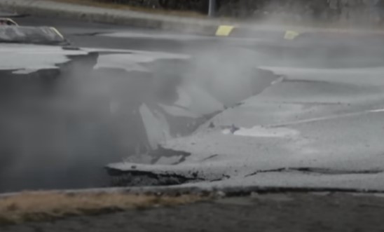 (VIDEO) Gradu prijeti uništenje: Sablasni snimci sa Islanda zbog mogućnosti erupcije vulkana