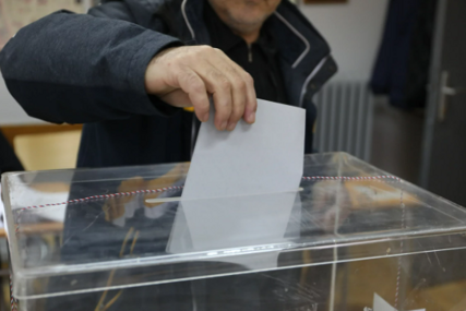Izbori u Srbiji, glasanje