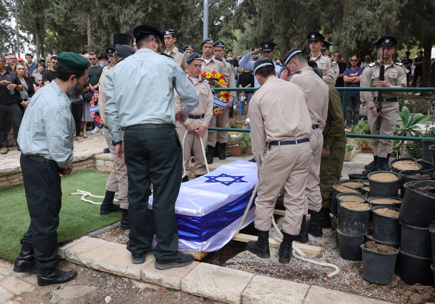 sahrana izraelskog vonika ubijenog u napadu Hamasa
