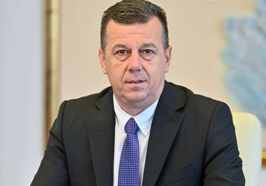 GUBITNIK DANA Milan Dakić