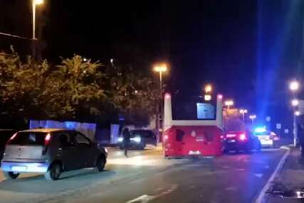 (VIDEO) U pucnjavi IZREŠETAN MLADIĆ (28) u stomak i grudi: Policija sa dugim cijevima zaustavlja vozila