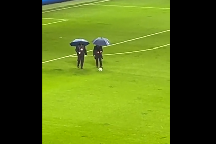 (VIDEO) MEČ POD UPITNIKOM Kiša natopila teren u Istanbulu, još se ne zna da li će utakmica biti odograna