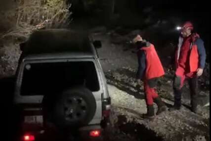 (VIDEO) PROMRZNUT I IZGUBLJEN Spasioci se pokušavaju probiti do planinara na Prenju, svaki minut je dragocjen