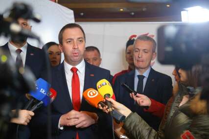 SRBIJA NEĆE STATI Selak uputio podršku izbornoj listi “Aleksandar Vučić - Srbija ne sme da stane”