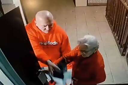 (FOTO) Krađa ispred lifta: Muškarac ukrao novčanik od starije žene