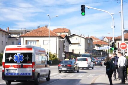 (VIDEO) Detektuje vozila hitne pomoći i vatrogasce: Banjaluka dobila prvi pametni semafor